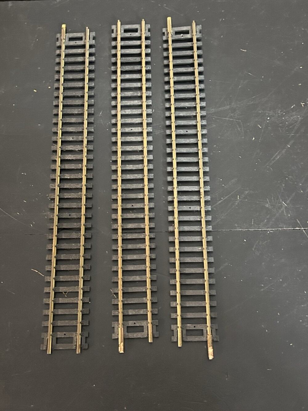 Vintage Garnet HO Scale 9” Straight Train Track 3 Pc Made Austria Brass Rail